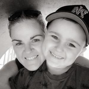 Meet your Posher, Elisa